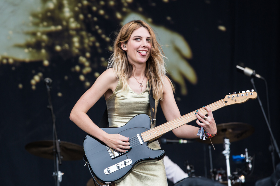 Crowd at a Wolf Alice show